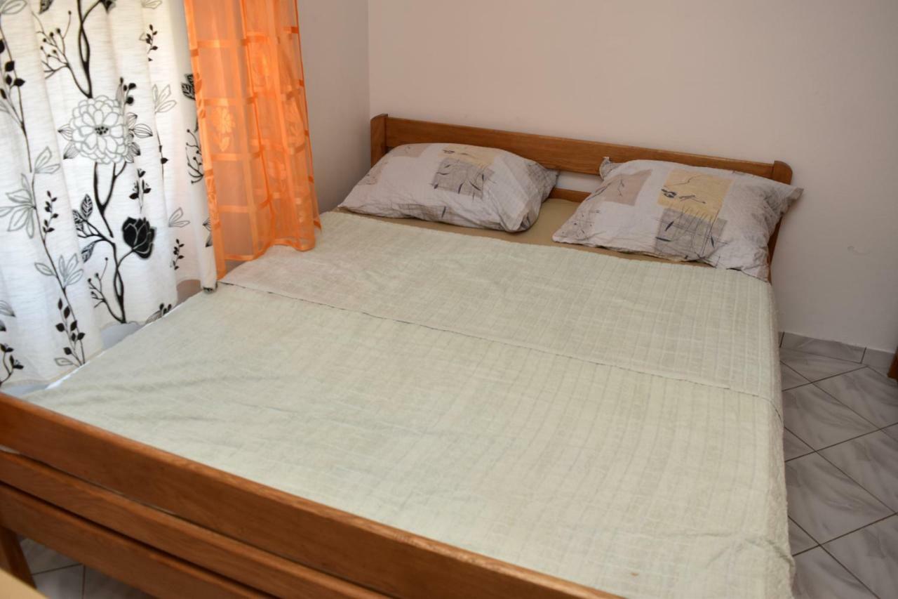 Apartmani Lun วีร์ ภายนอก รูปภาพ