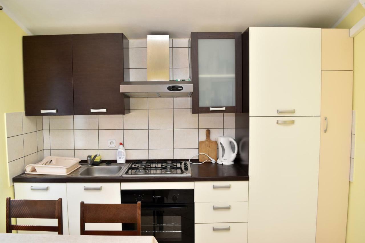 Apartmani Lun วีร์ ภายนอก รูปภาพ